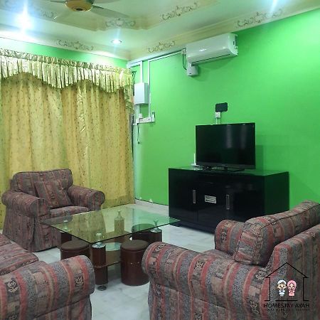 Homestay Ayah Куантан Экстерьер фото