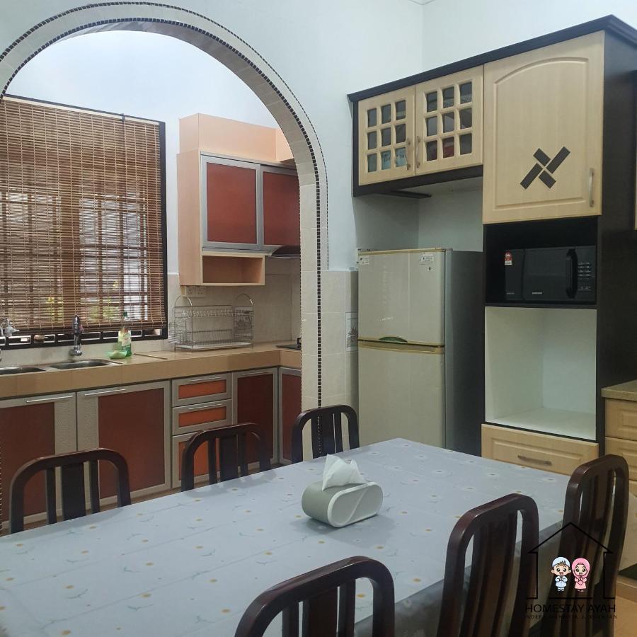 Homestay Ayah Куантан Экстерьер фото